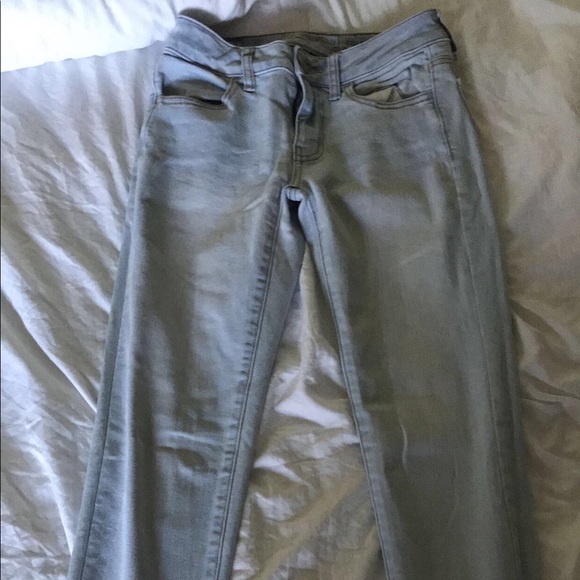 American Eagle Outfitters Denim - Light wash skinny jeggings size 0